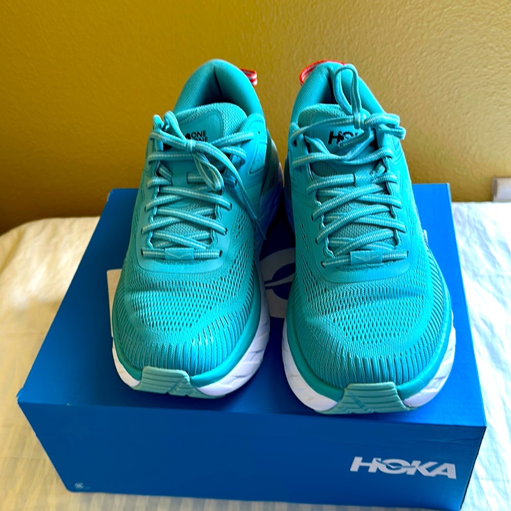 Hoka blue light tenis shoes size 10 W excellent condition like new